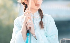 青青草原中文字幕MV